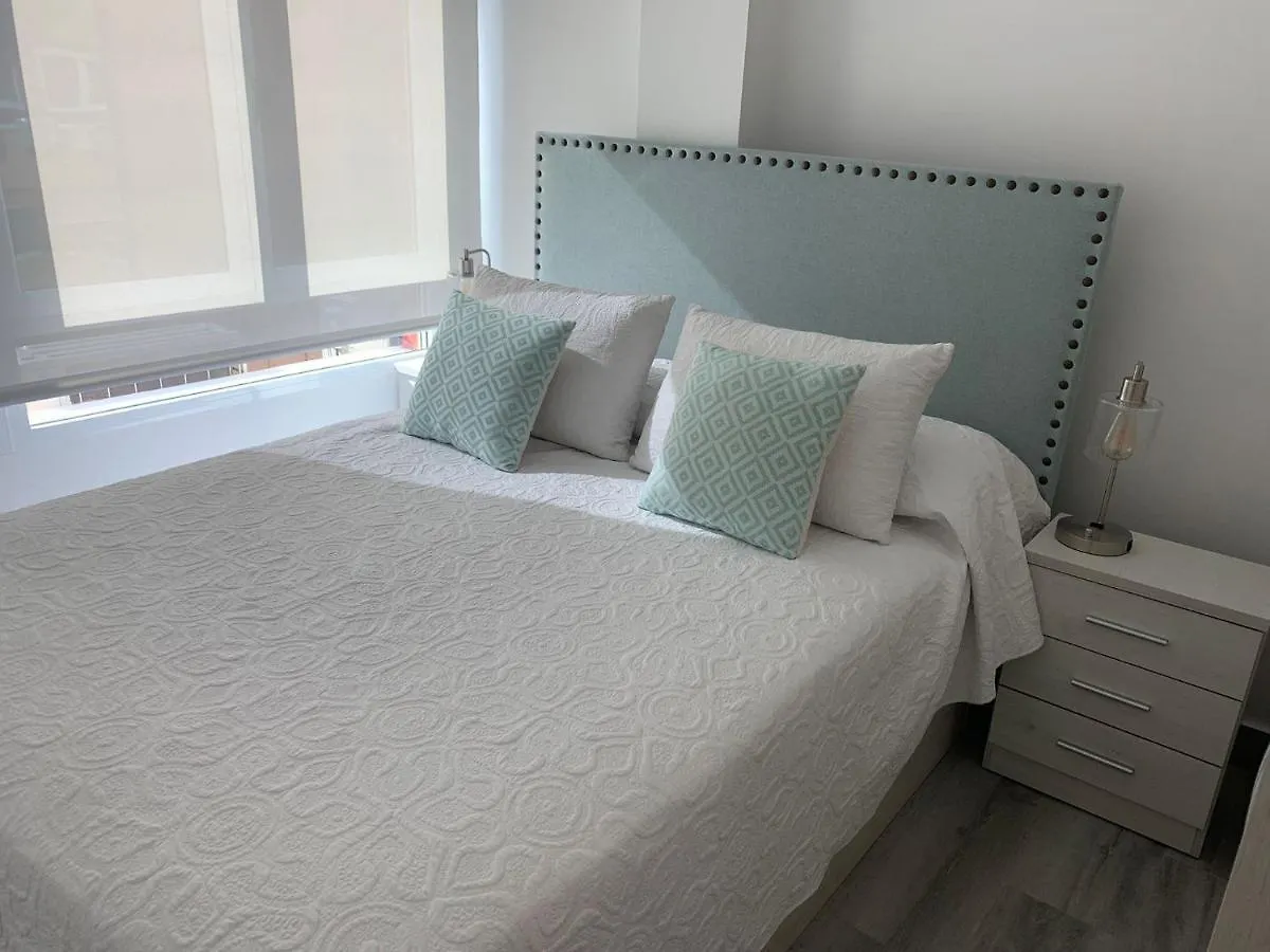 Almansa Shoping & Balcony 3 Bedrooms City Center 公寓 马拉加